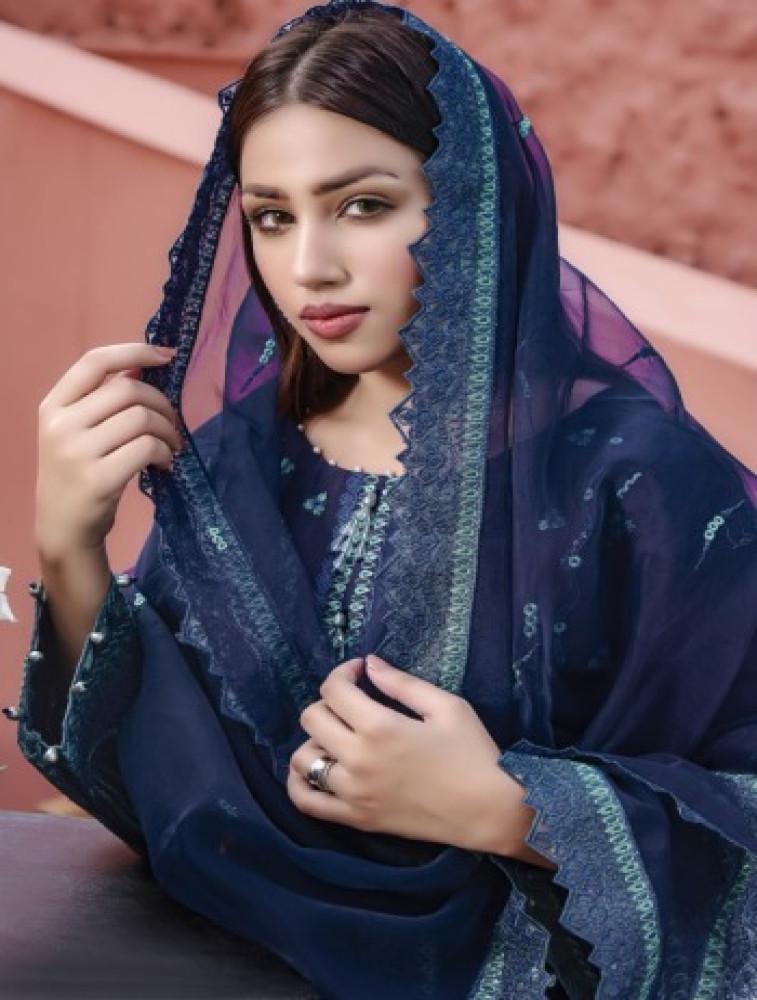 embroidered lawn with heavy dupatta and decent hand work